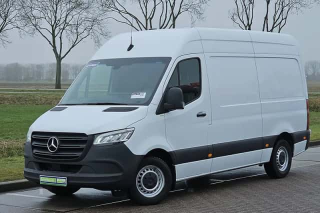 Mercedes-Benz Sprinter (2020) thumbnail 2