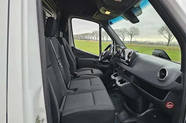 Mercedes-Benz Sprinter (2024) thumbnail 6