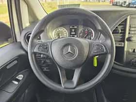 Mercedes-Benz Vito (2024) thumbnail 11