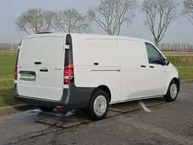 Mercedes-Benz Vito (2024) thumbnail 3