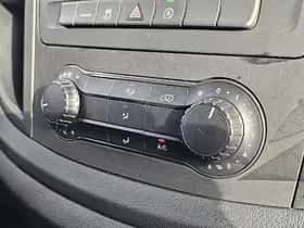 Mercedes-Benz Vito (2024) thumbnail 9