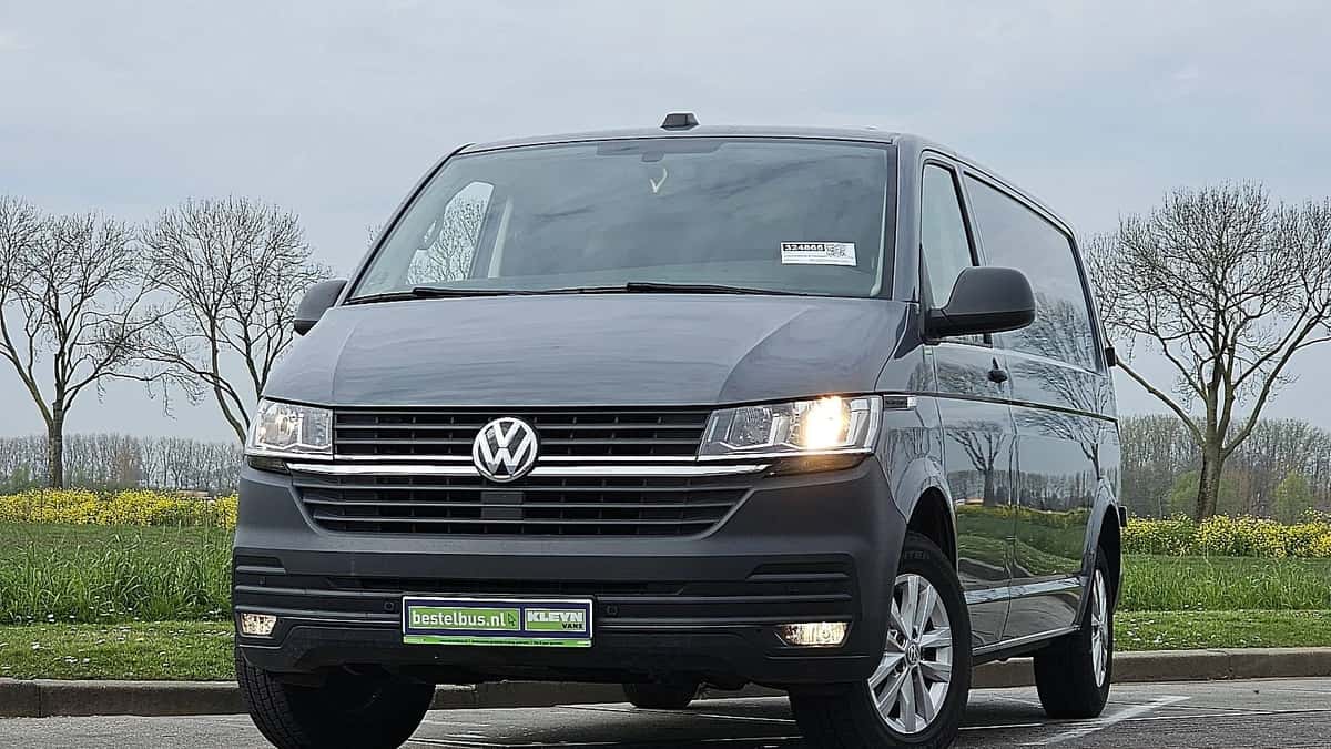 Volkswagen Transporter (2020) — foto 1