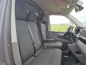 Volkswagen Transporter (2020) thumbnail 6