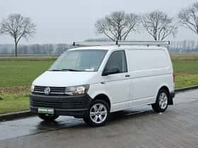 Volkswagen Transporter (2019) thumbnail 2