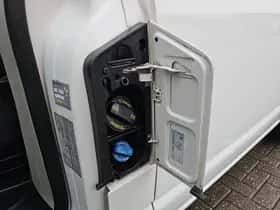 Volkswagen Transporter (2019) thumbnail 16