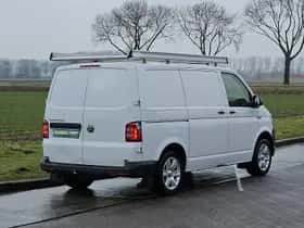 Volkswagen Transporter (2019) thumbnail 3