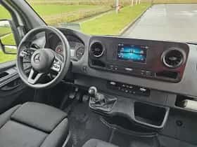Mercedes-Benz Sprinter (2023) thumbnail 7