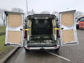 Ford Transit (2023) thumbnail 12