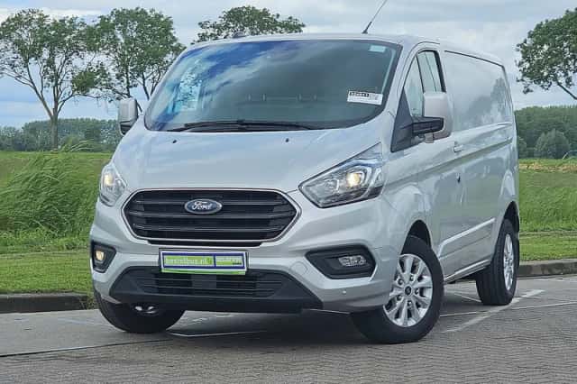 Ford Transit (2023) thumbnail 1