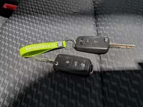Volkswagen Transporter (2012) thumbnail 12