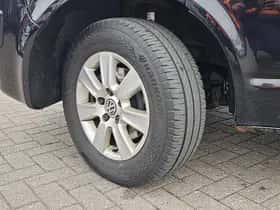 Volkswagen Transporter (2012) thumbnail 16