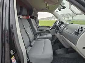 Volkswagen Transporter (2012) thumbnail 6