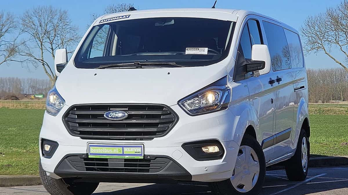 Ford Transit (2022) — foto 1