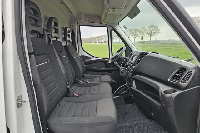 Iveco Daily (2023) thumbnail 6