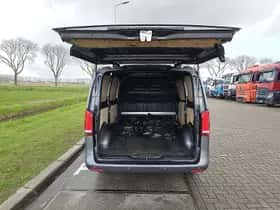 Mercedes-Benz Vito (2022) thumbnail 15