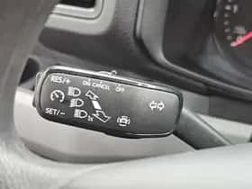 Volkswagen Crafter (2022) thumbnail 11