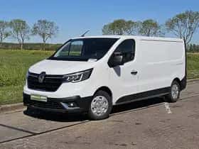 Renault Trafic (2022) thumbnail 2