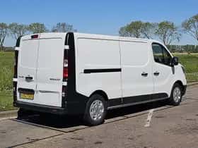 Renault Trafic (2022) thumbnail 3