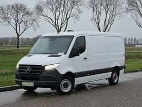 Mercedes-Benz Sprinter (2022) thumbnail 2