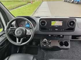 Mercedes-Benz Sprinter (2022) thumbnail 7