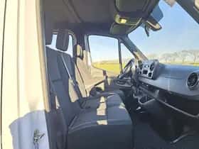 Mercedes-Benz Sprinter (2024) thumbnail 6