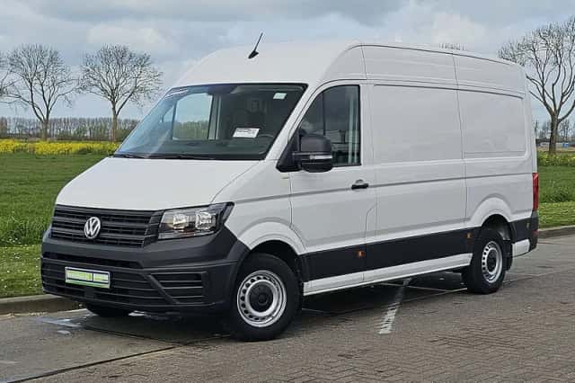 Volkswagen Crafter (2023) thumbnail 2