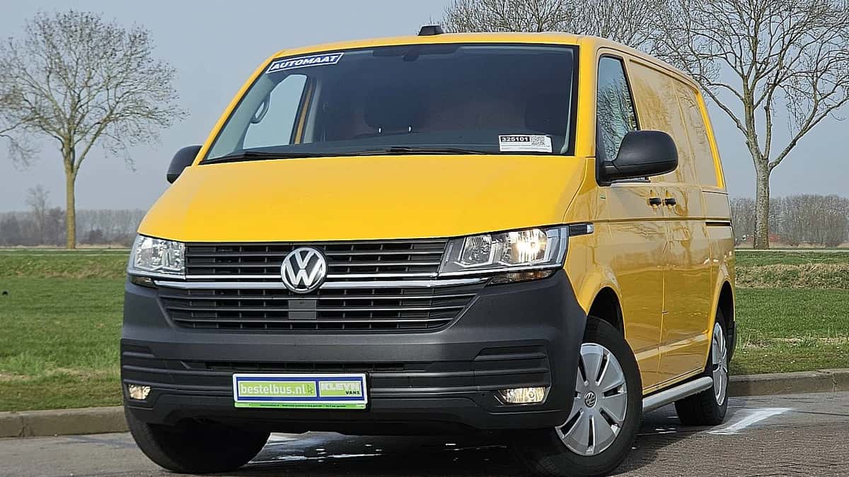 Volkswagen Transporter (2022) — foto 1