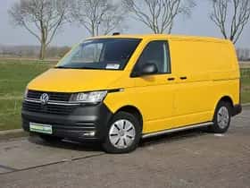 Volkswagen Transporter (2022) thumbnail 2
