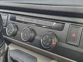 Volkswagen Transporter (2022) thumbnail 9