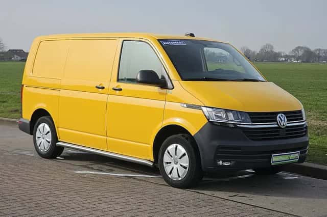 Volkswagen Transporter (2022) thumbnail 4
