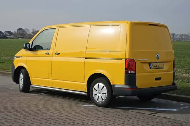 Volkswagen Transporter (2022) thumbnail 5