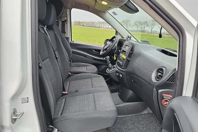 Mercedes-Benz Vito (2020) thumbnail 6