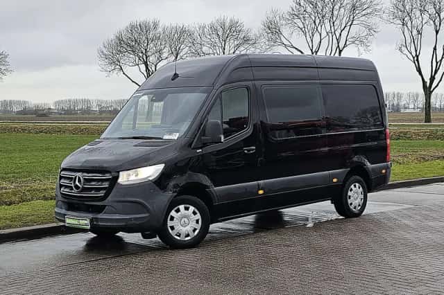 Mercedes-Benz Sprinter (2020) thumbnail 2