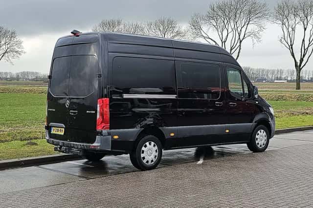 Mercedes-Benz Sprinter (2020) thumbnail 3