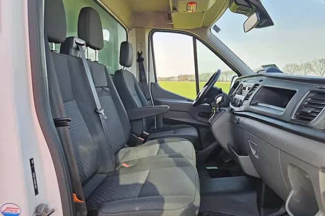 Ford Transit (2022) thumbnail 6