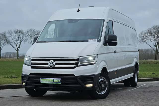 Volkswagen Crafter (2018) thumbnail 1