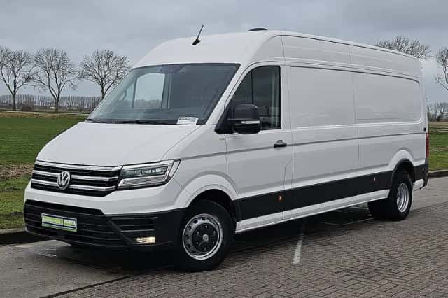 Volkswagen Crafter (2018) thumbnail 2