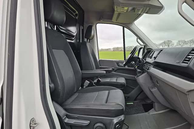 Volkswagen Crafter (2018) thumbnail 6