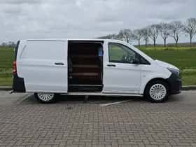 Mercedes-Benz Vito (2023) thumbnail 13