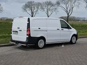 Mercedes-Benz Vito (2023) thumbnail 3