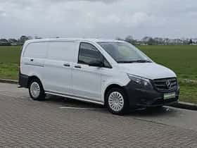 Mercedes-Benz Vito (2023) thumbnail 4