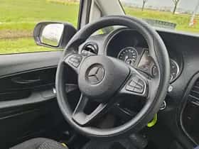 Mercedes-Benz Vito (2023) thumbnail 10