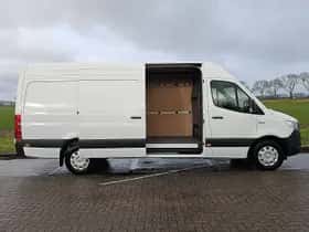 Mercedes-Benz eSprinter (2025) thumbnail 14