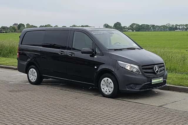 Mercedes-Benz Vito (2021) thumbnail 4