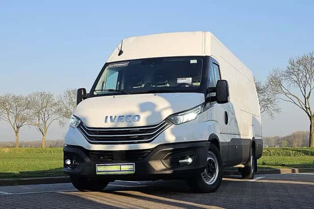 Iveco Daily (2022) thumbnail 1