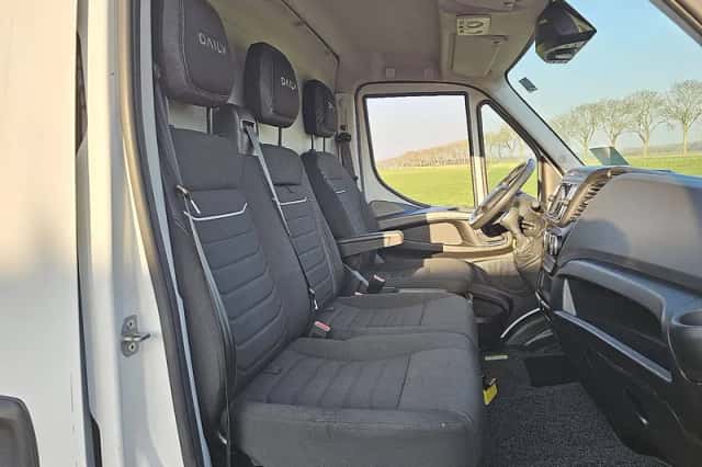 Iveco Daily (2022) thumbnail 6