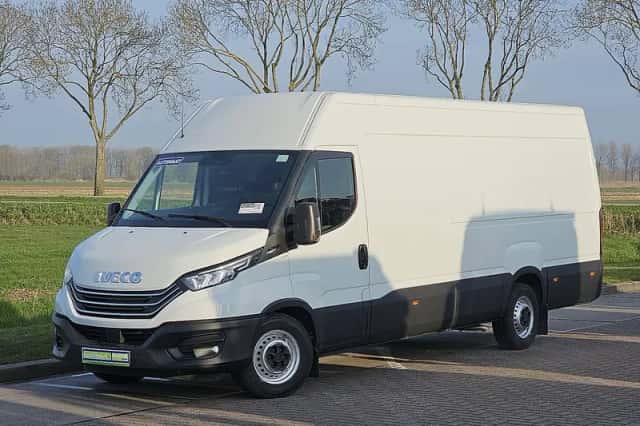Iveco Daily (2022) thumbnail 2