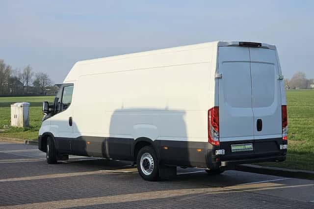 Iveco Daily (2022) thumbnail 5