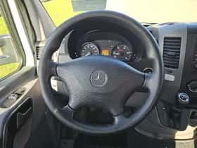 Mercedes-Benz Sprinter (2015) thumbnail 10
