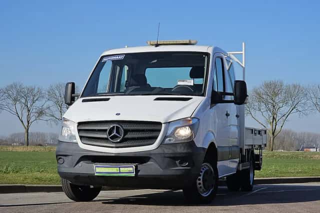 Mercedes-Benz Sprinter (2015) thumbnail 1